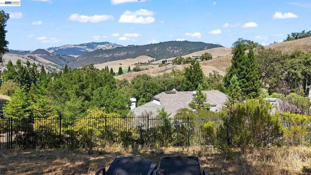 190 Silver Pine Ln Danville, CA 94506
