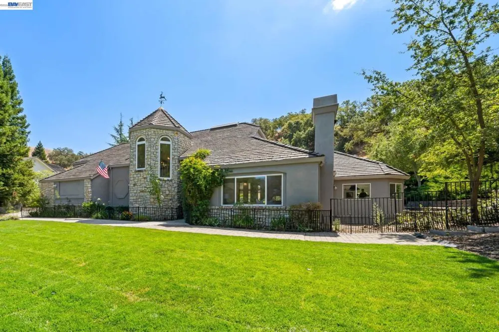 190 Silver Pine Ln Danville, CA 94506