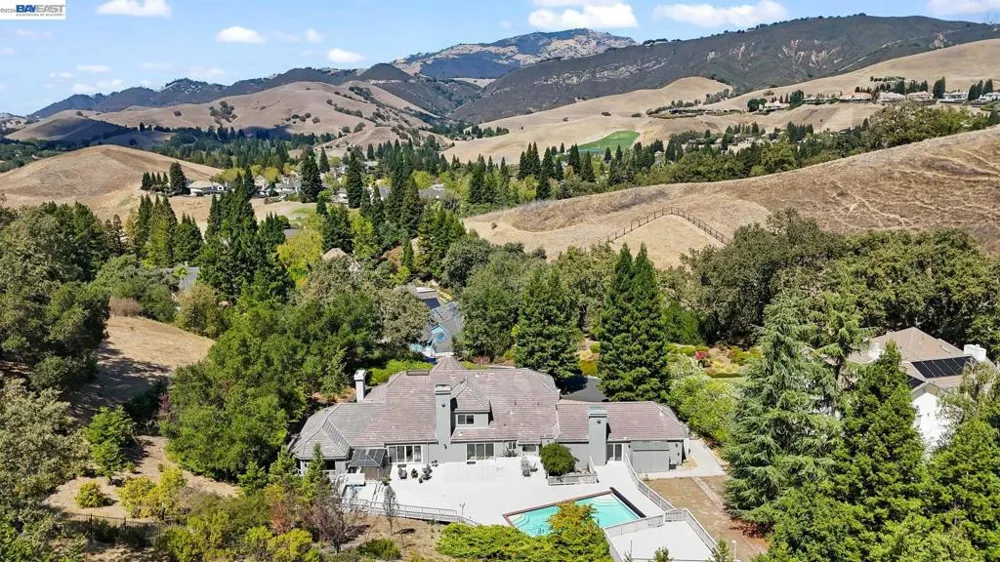 190 Silver Pine Ln Danville, CA 94506