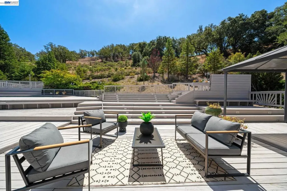 190 Silver Pine Ln Danville, CA 94506