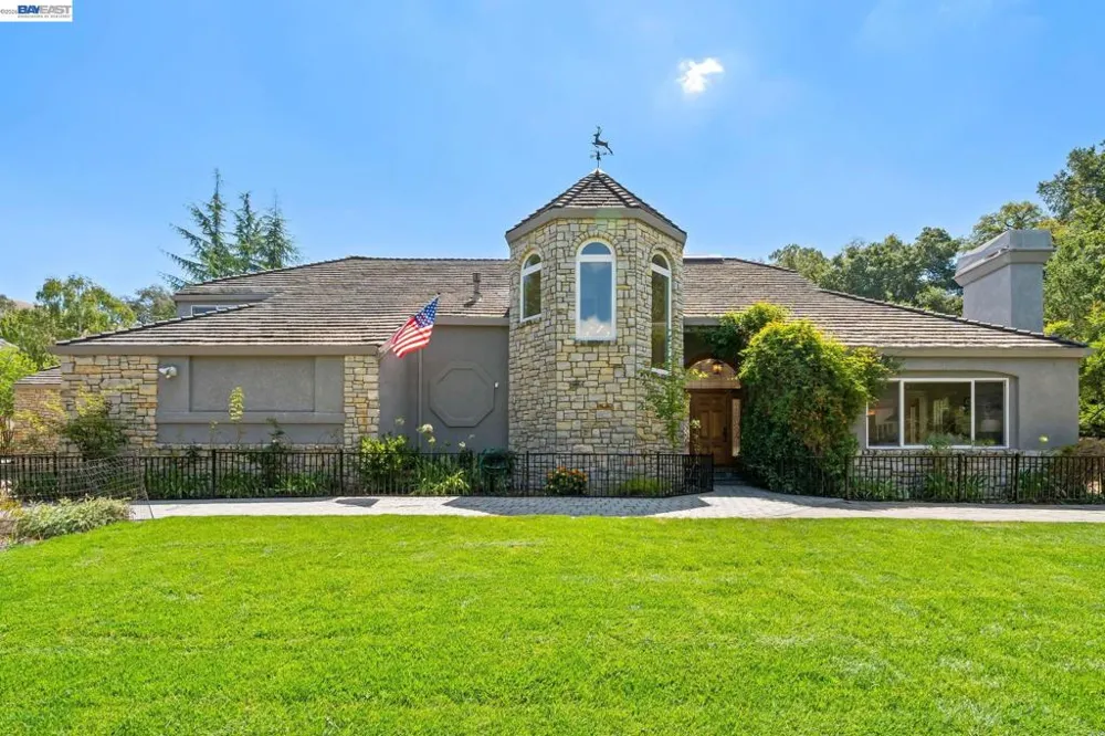 190 Silver Pine Ln Danville, CA 94506