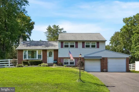 2176 MEADOWVIEW DRIVE