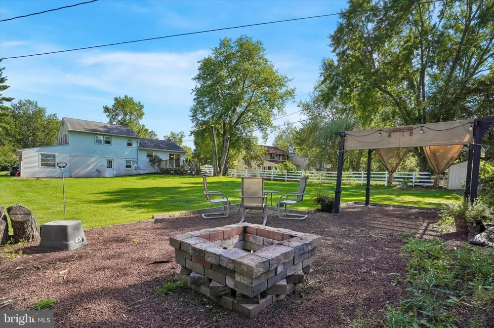 2176 MEADOWVIEW DRIVE Jamison, PA 18929