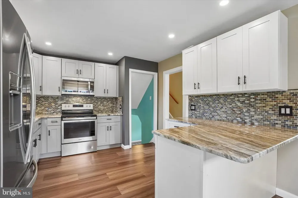 2176 MEADOWVIEW DRIVE Jamison, PA 18929
