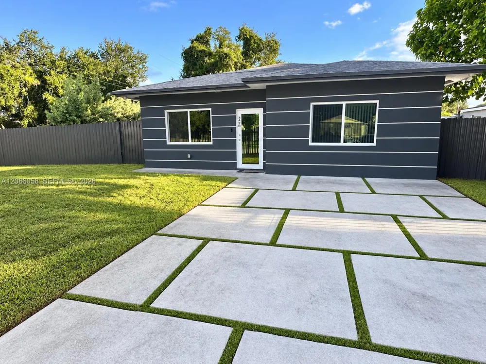 4420 NW 30th Ave Miami, FL 33142