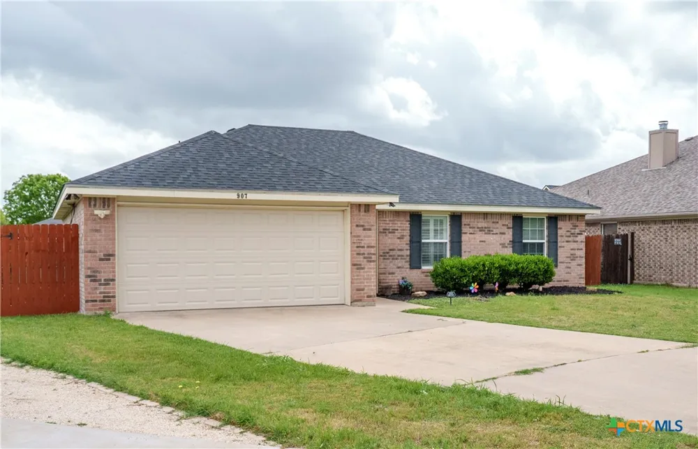 907 Old Glory Temple, TX 76502