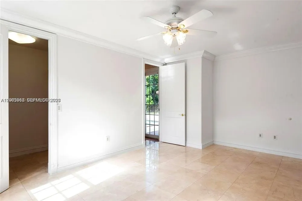 19420 W Saint Andrews Dr Hialeah, FL 33015