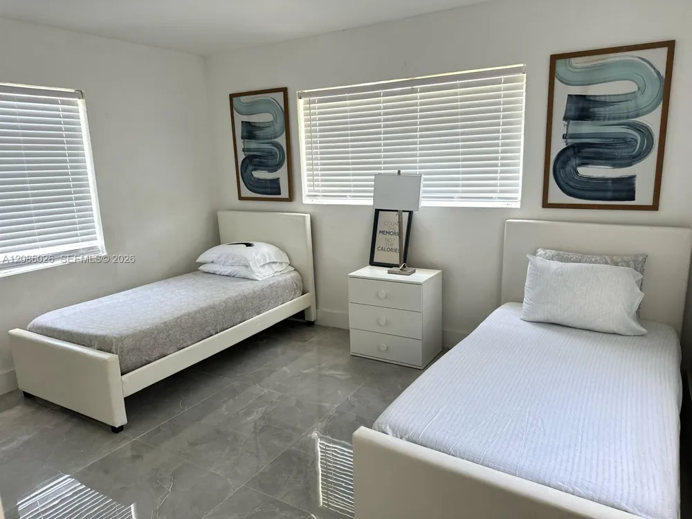 1510 S 24th Ave Hollywood, FL 33020