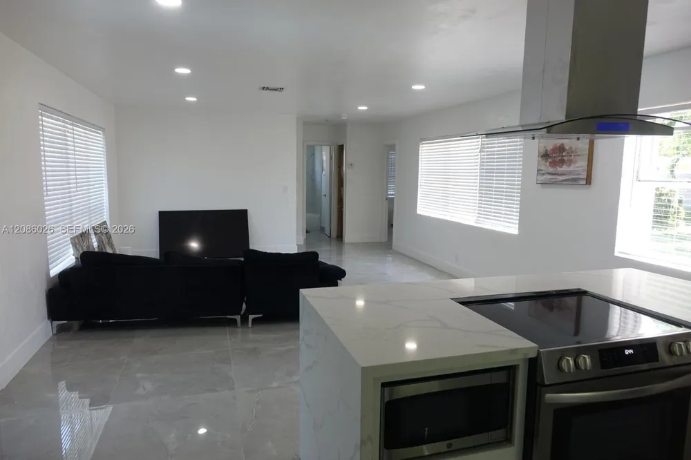 1510 S 24th Ave Hollywood, FL 33020