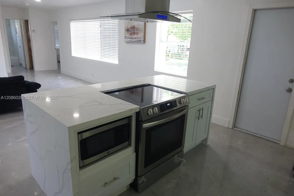 1510 S 24th Ave Hollywood, FL 33020