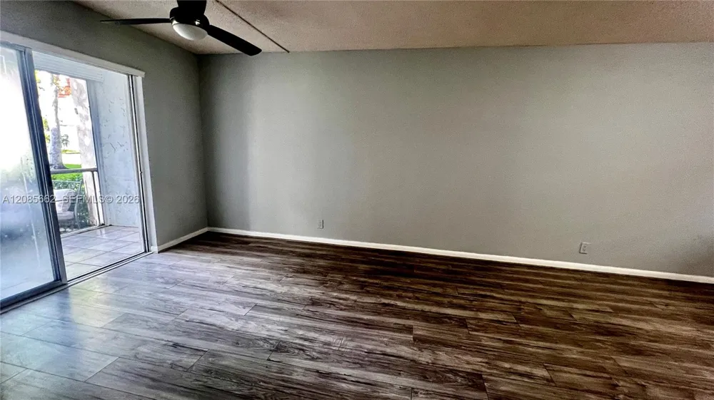7610 Stirling Rd #103B Davie, FL 33024