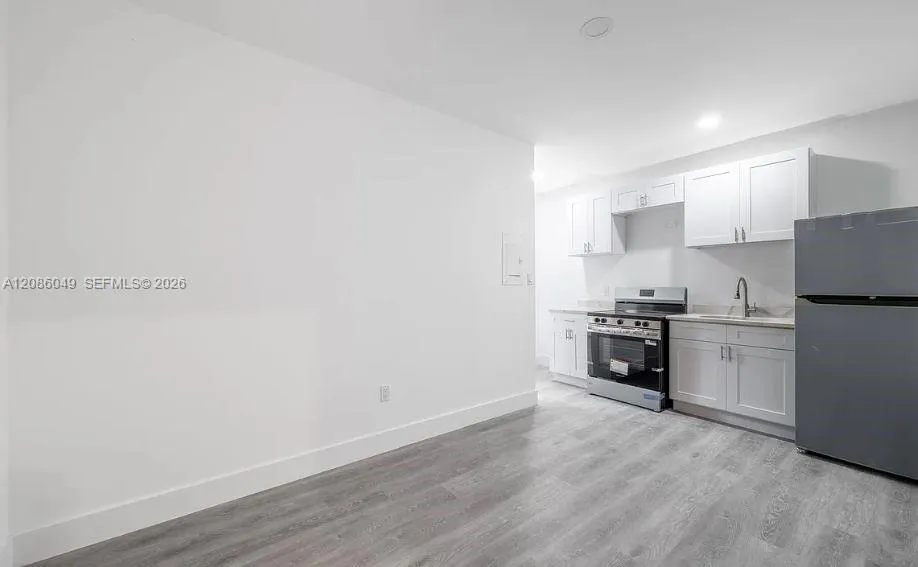 1003 SW 15th Ave #18 Miami, FL 33135