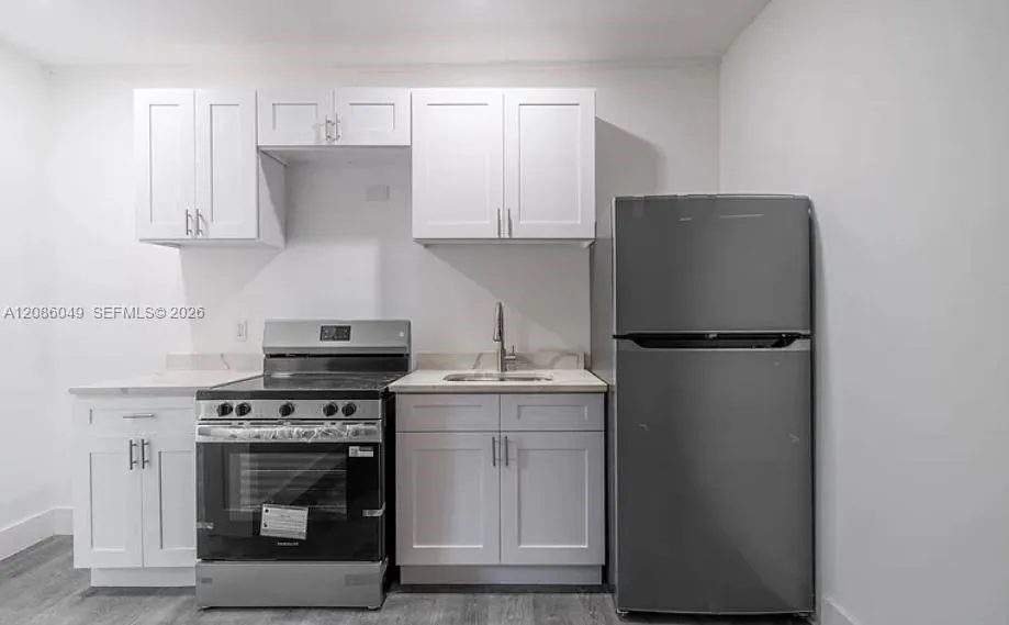 1003 SW 15th Ave #18 Miami, FL 33135