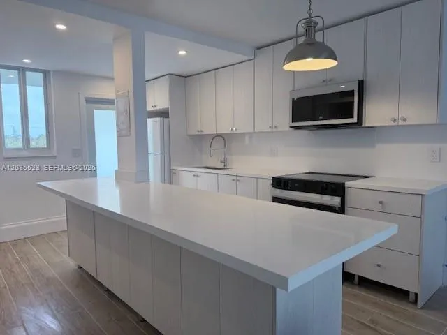 3000 Marcos Dr #P305 Aventura, FL 33160