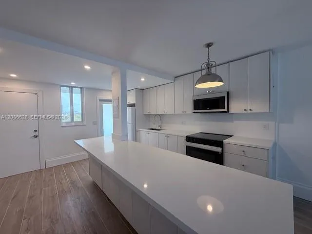 3000 Marcos Dr #P305 Aventura, FL 33160