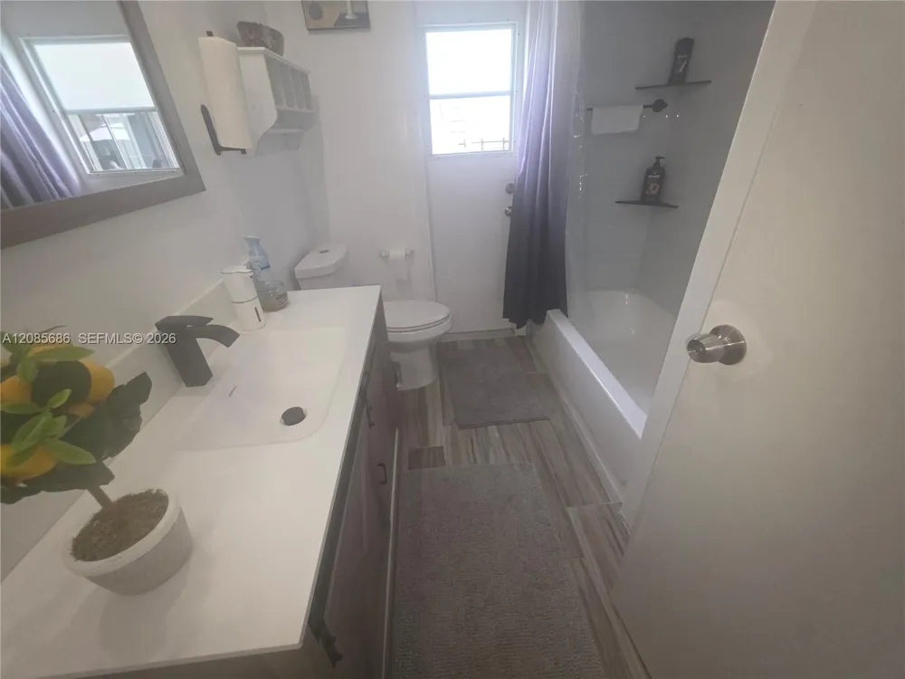 Address Not Shown Sunrise, FL 33322