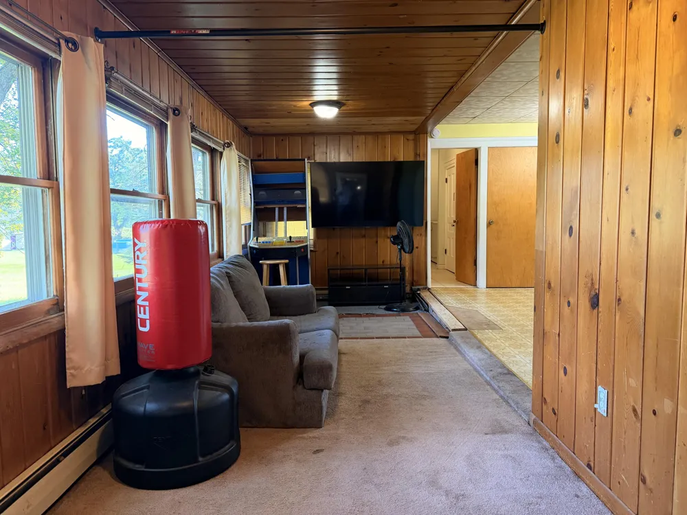 908 Napoleon Road Michigan Center, MI 49254