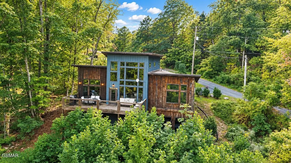 2511 Cove Mountain Lane Sevierville, TN 37862