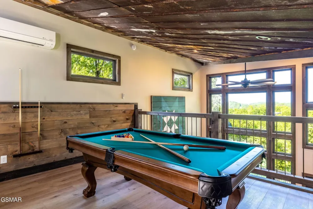 2511 Cove Mountain Lane Sevierville, TN 37862
