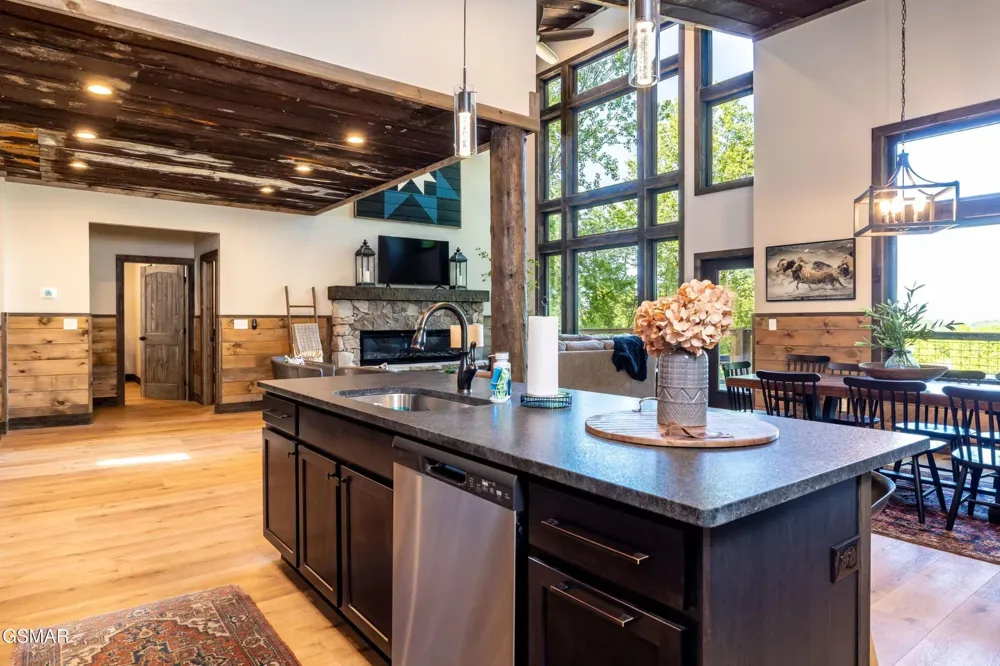 2511 Cove Mountain Lane Sevierville, TN 37862