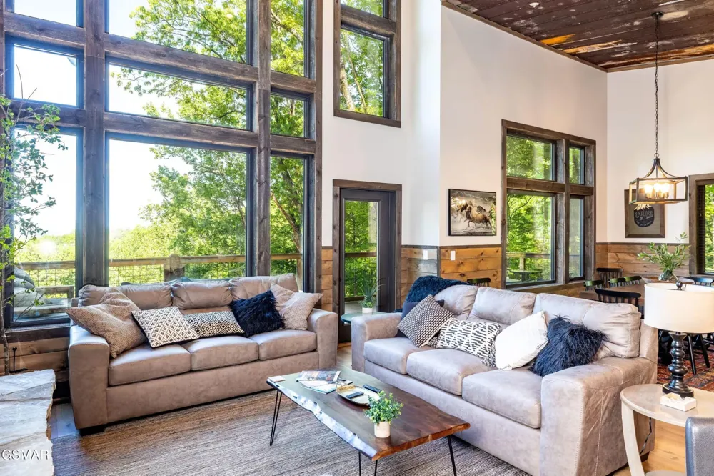 2511 Cove Mountain Lane Sevierville, TN 37862