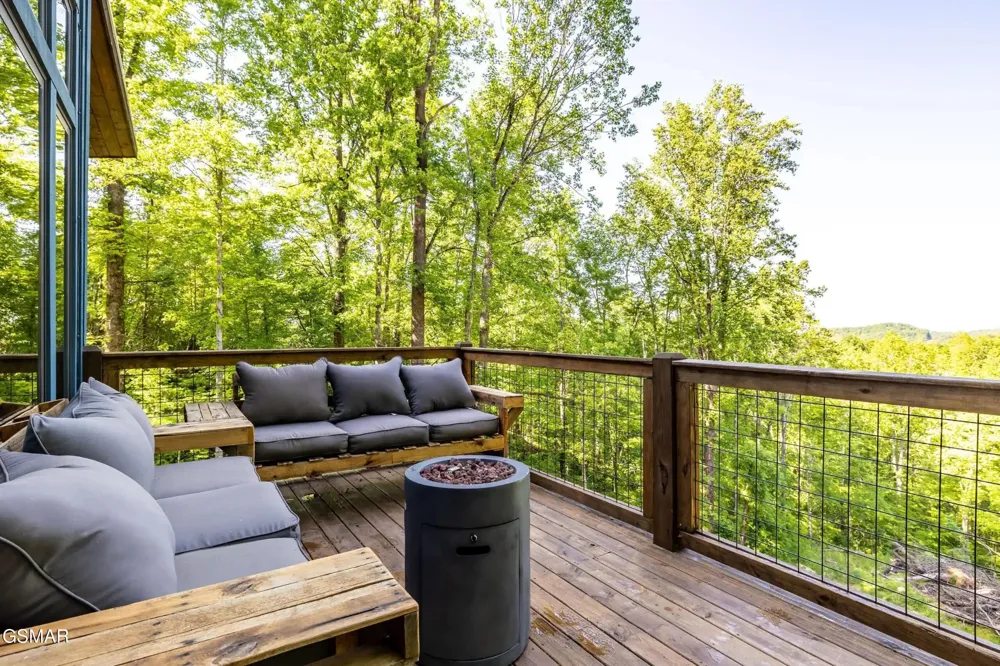 2511 Cove Mountain Lane Sevierville, TN 37862