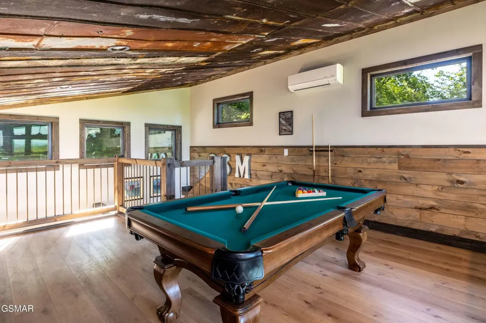 2511 Cove Mountain Lane Sevierville, TN 37862