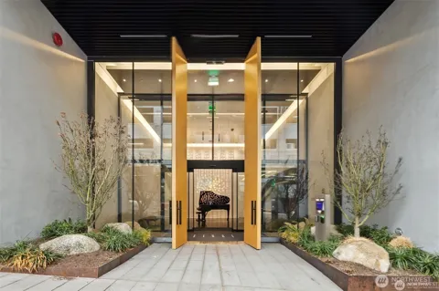 300 Virginia Street #1208