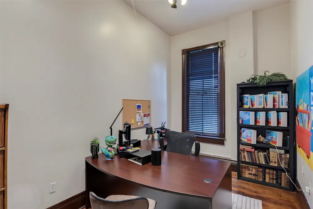 111 E Gonzales Street Seguin, TX 78155