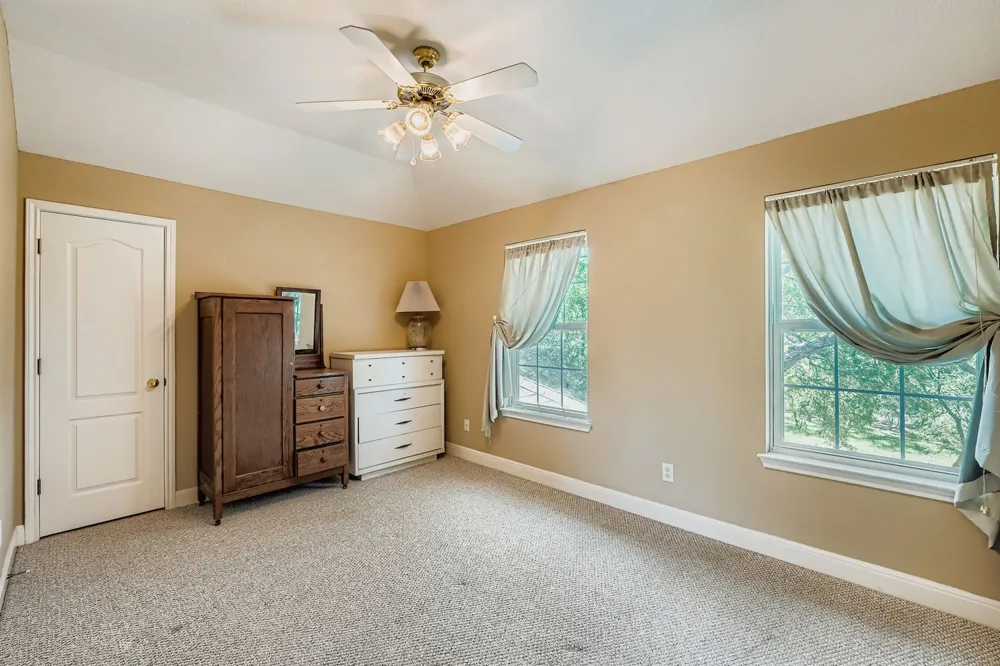 900 Wayside Drive Wimberley, TX 78676