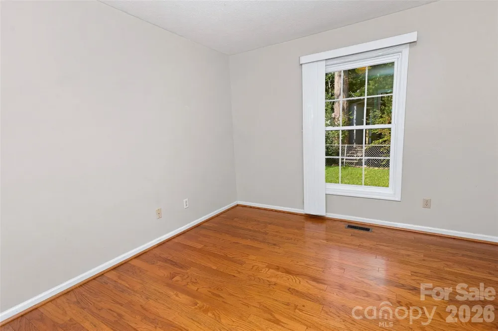 30 Morning Glory Lane Weaverville, NC 28787