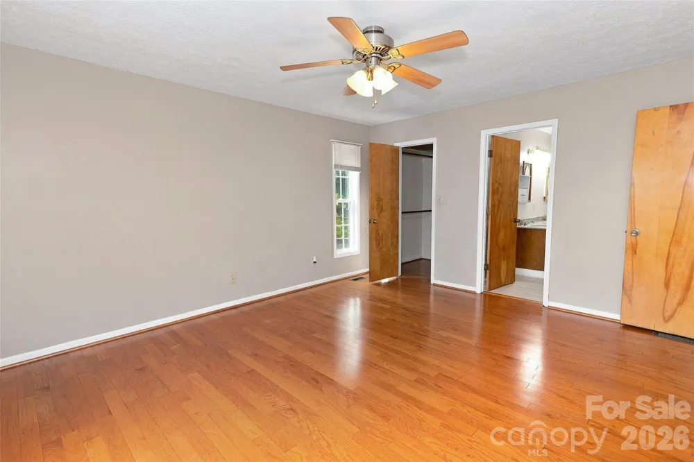30 Morning Glory Lane Weaverville, NC 28787