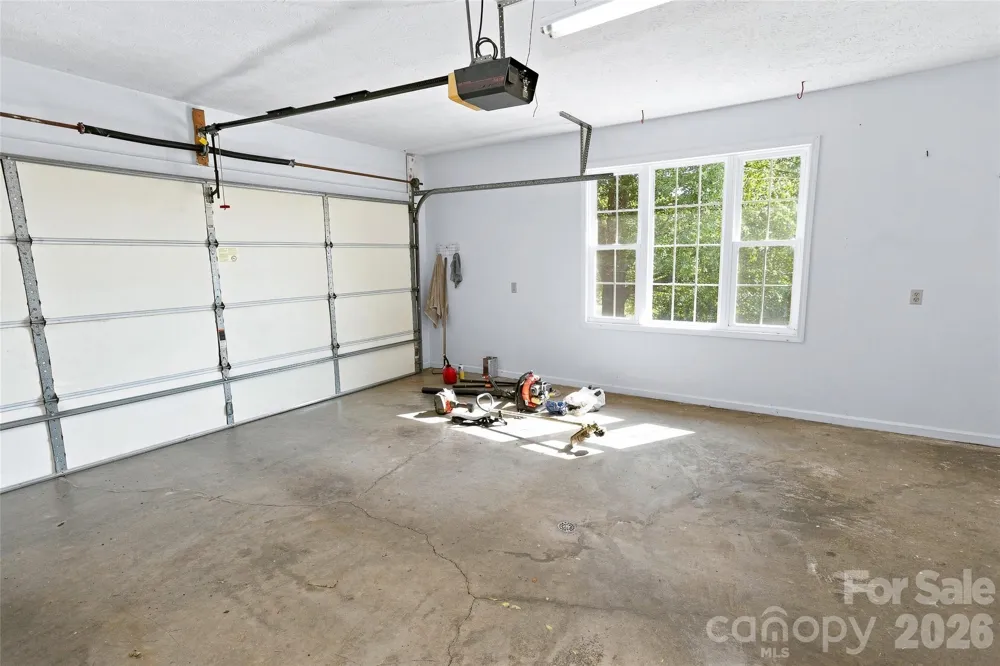 30 Morning Glory Lane Weaverville, NC 28787