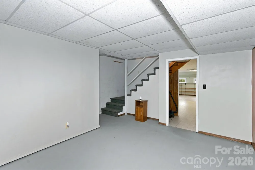 30 Morning Glory Lane Weaverville, NC 28787
