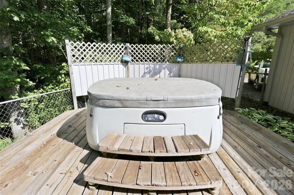 30 Morning Glory Lane Weaverville, NC 28787