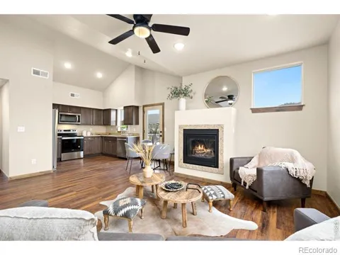 1700 Wildfire Road #302