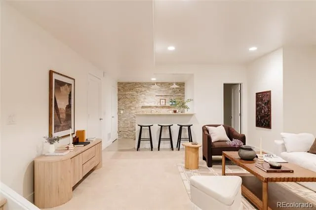 2364 W 33rd Avenue Denver, CO 80211
