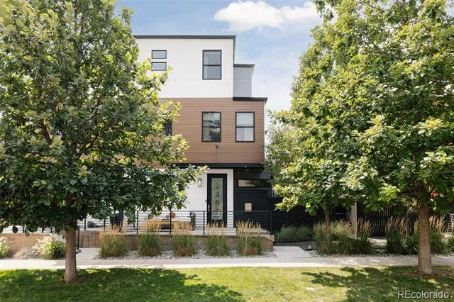 2364 W 33rd Avenue Denver, CO 80211