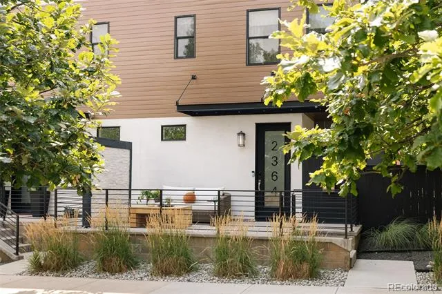 2364 W 33rd Avenue Denver, CO 80211