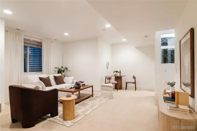 2364 W 33rd Avenue Denver, CO 80211