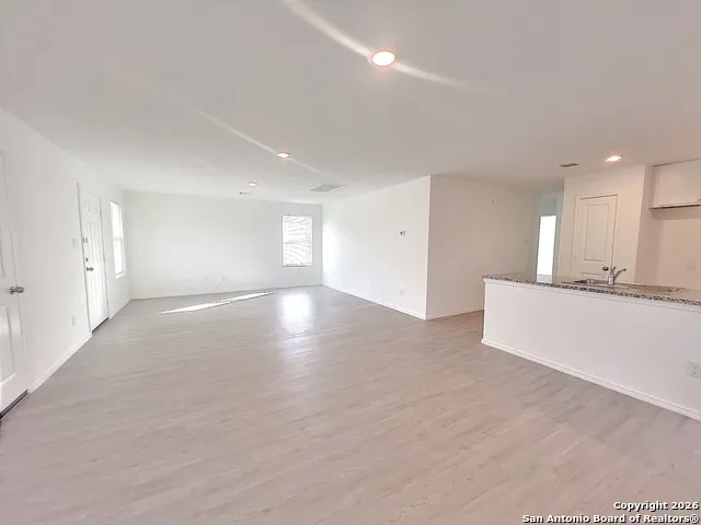 6623 Whirling Path San Antonio, TX 78253