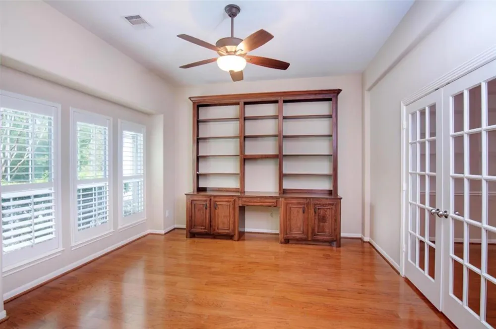 62 E Pipers Green Street The Woodlands, TX 77382