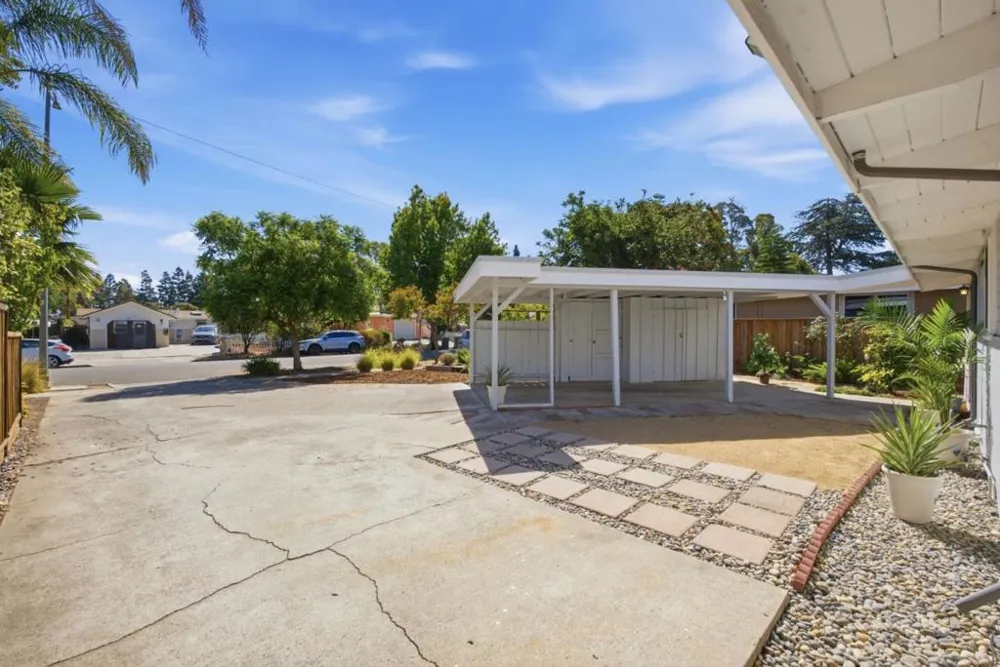 537 Mayellen Avenue San Jose, CA 95126
