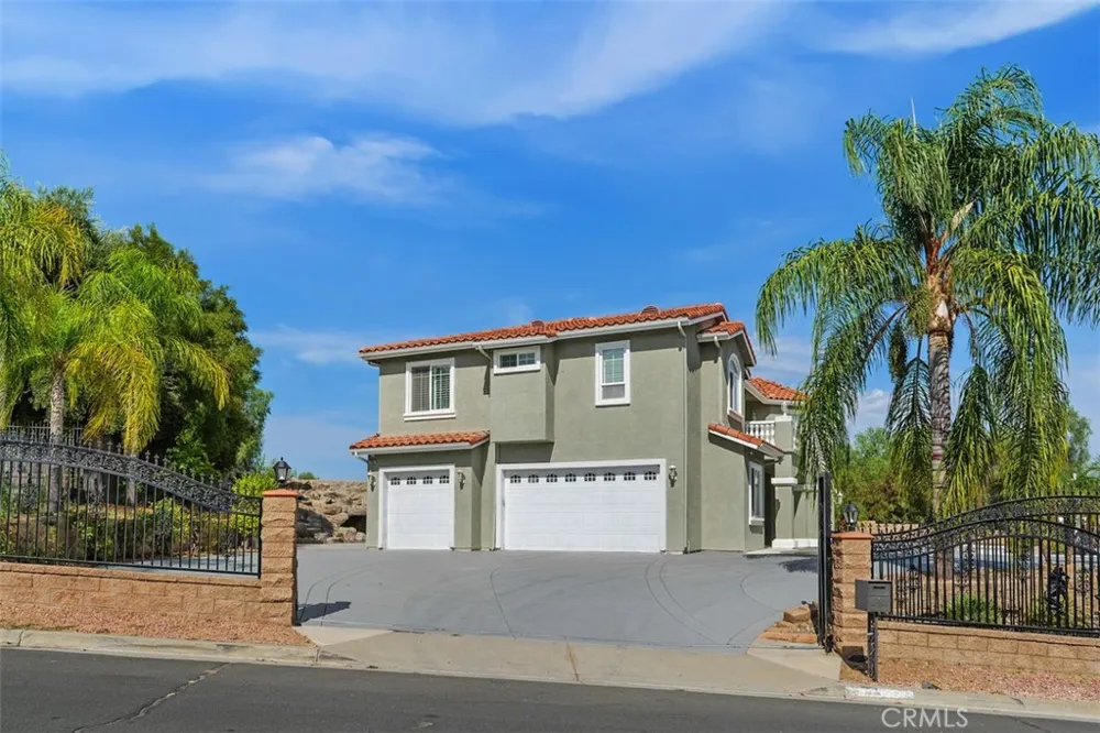 27355 Stonehenge Hemet, CA 92544