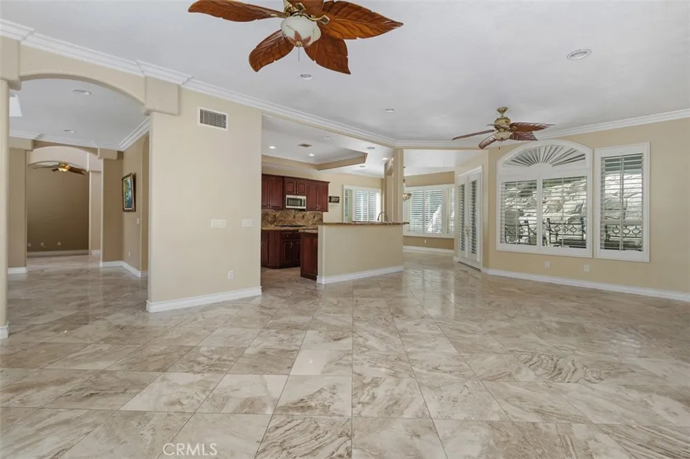 27355 Stonehenge Hemet, CA 92544