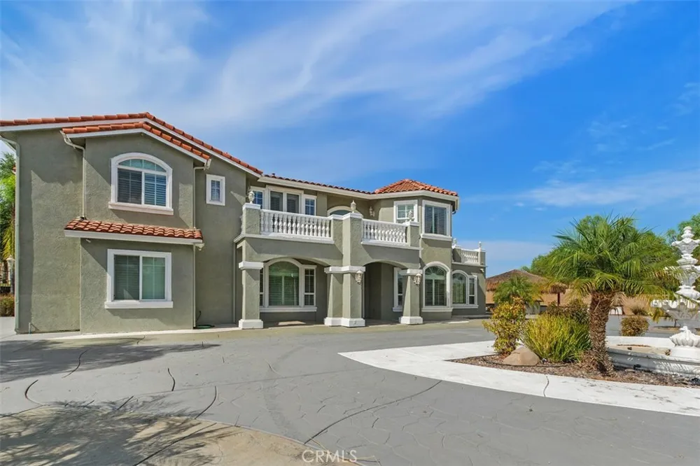 27355 Stonehenge Hemet, CA 92544