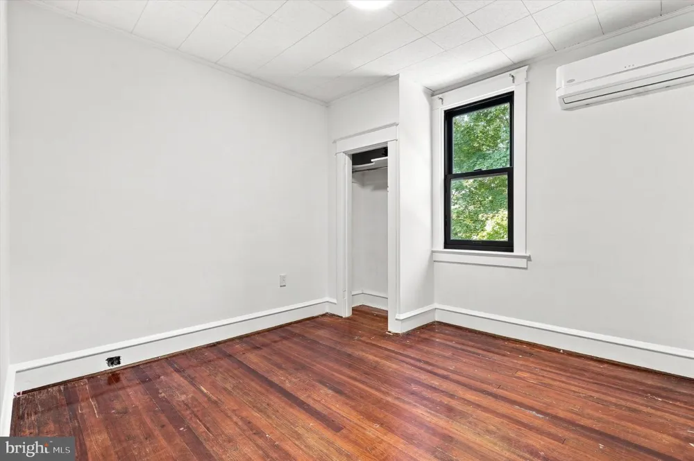 612 S BROAD STREET Lansdale, PA 19446