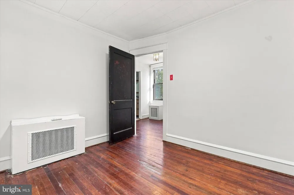 612 S BROAD STREET Lansdale, PA 19446