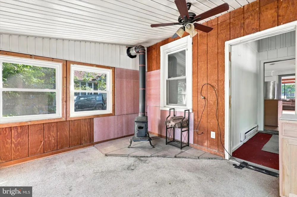 612 S BROAD STREET Lansdale, PA 19446