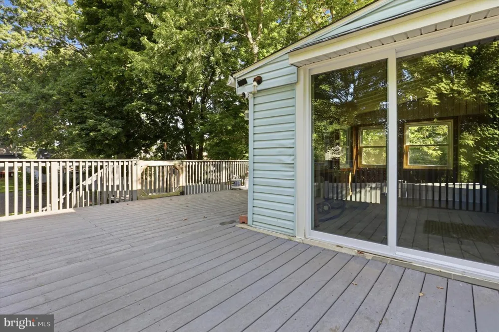 612 S BROAD STREET Lansdale, PA 19446